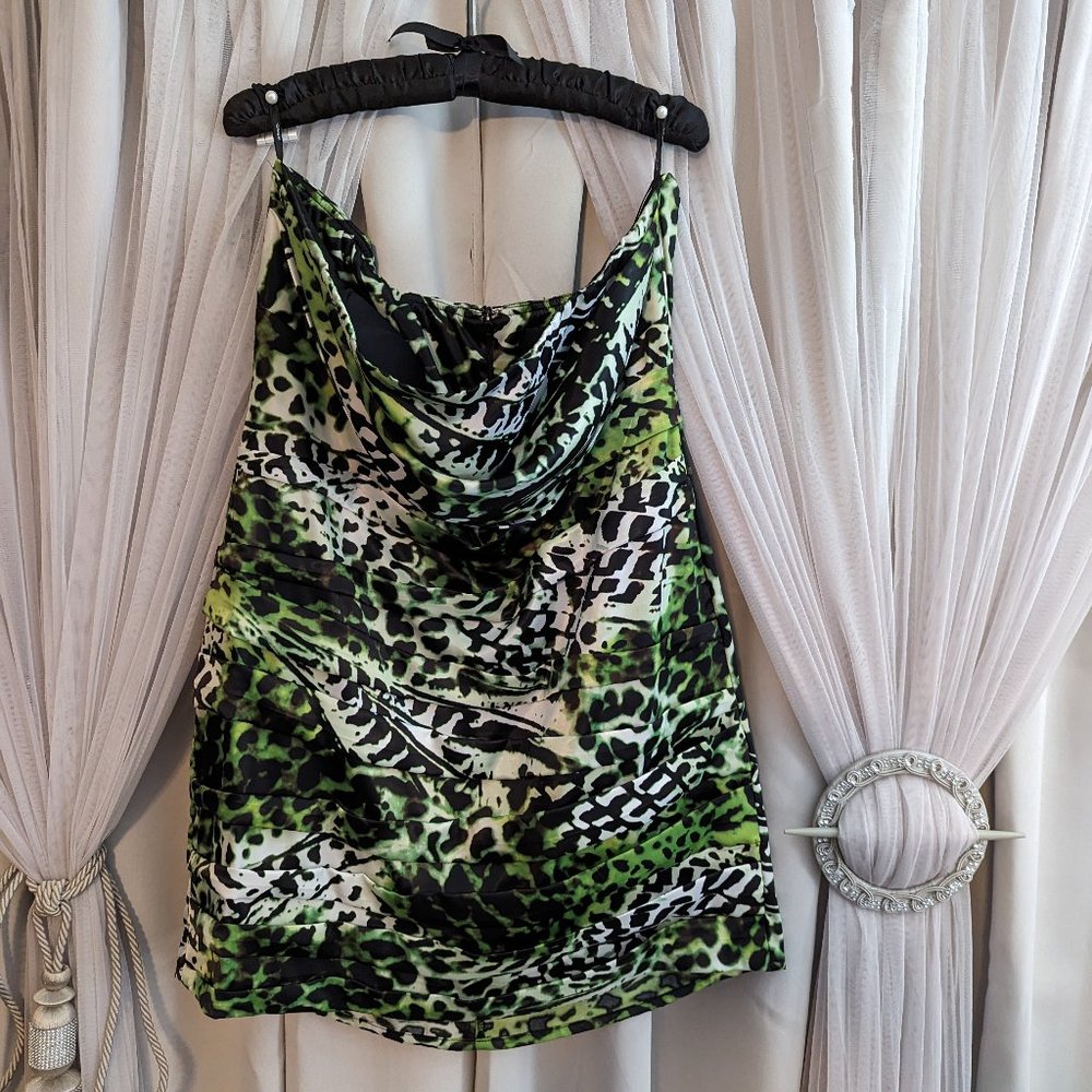 Club strapless mini dress. New w/o tag.